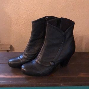 Clarks leather boots